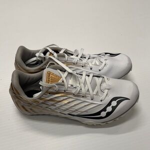 Saucony Spitfire 5 Womens Size 5 Sprint Spikes New with Box!!